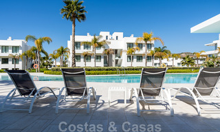 Prêt à emménager ! Penthouse moderne avec 3 chambres à coucher à vendre dans une station balnéaire de luxe à Marbella - Estepona 33396 