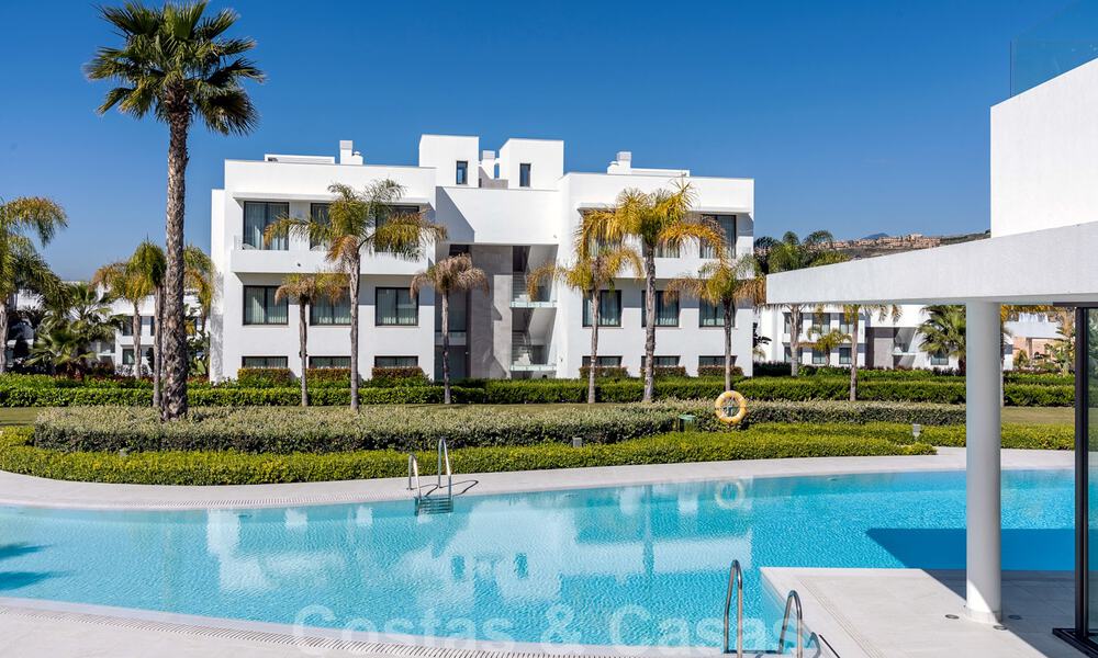 Prêt à emménager ! Penthouse moderne avec 3 chambres à coucher à vendre dans une station balnéaire de luxe à Marbella - Estepona 33398