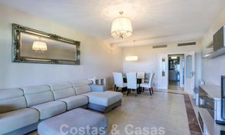 Appartement de luxe à vendre avec jardin privé et vue sur la mer dans un complexe de golf cinq étoiles de luxe à Benahavis - Marbella 33315 