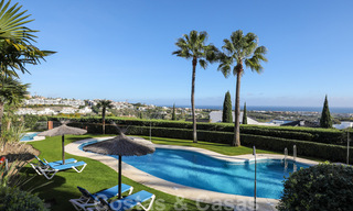 Appartement de luxe à vendre avec jardin privé et vue sur la mer dans un complexe de golf cinq étoiles de luxe à Benahavis - Marbella 33361 