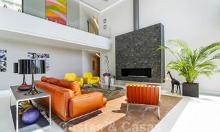 Villa de luxe moderne et exclusive, prête à emménager, à vendre à Benahavis - Marbella, avec vue imprenable sur le golf et la mer 33532 