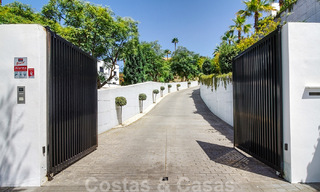 Villa de luxe moderne et exclusive, prête à emménager, à vendre à Benahavis - Marbella, avec vue imprenable sur le golf et la mer 33561 