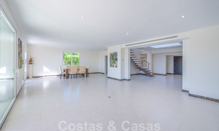 Villa moderne de luxe à vendre à Marbella - Benahavis avec vue panoramique sur le golf, prête à emménager 33493 
