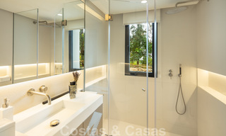 Villa de conception moderne prête à emménager à vendre à Nueva Andalucia - Marbella, proche des commodités 33996 