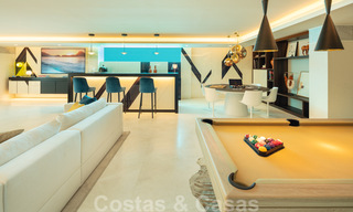 Villa de conception moderne prête à emménager à vendre à Nueva Andalucia - Marbella, proche des commodités 34001 