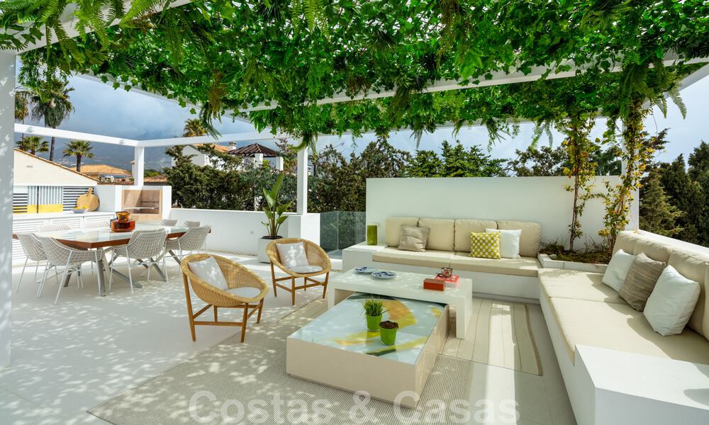 Villa de conception moderne prête à emménager à vendre à Nueva Andalucia - Marbella, proche des commodités 34007