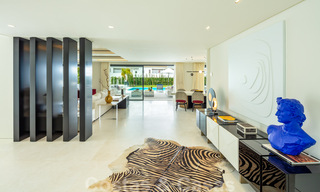 Villa de conception moderne prête à emménager à vendre à Nueva Andalucia - Marbella, proche des commodités 34009 