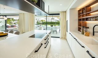 Villa de conception moderne prête à emménager à vendre à Nueva Andalucia - Marbella, proche des commodités 34013 