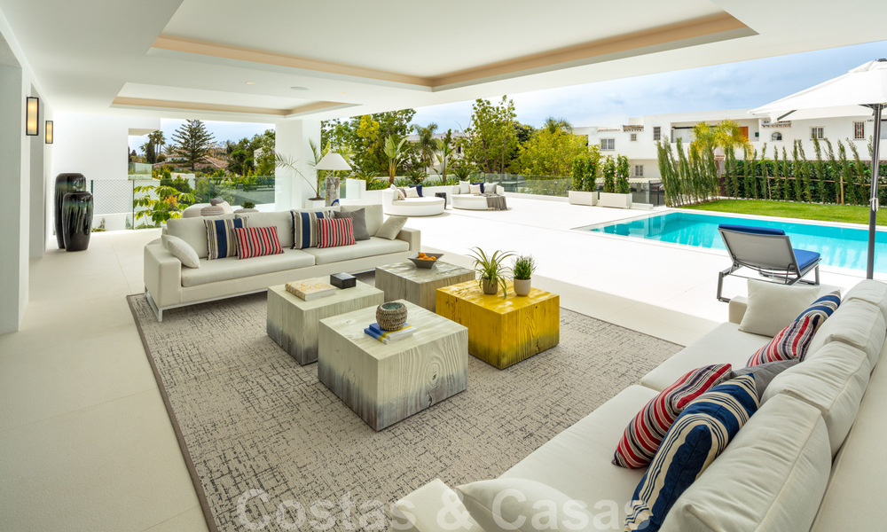 Villa de conception moderne prête à emménager à vendre à Nueva Andalucia - Marbella, proche des commodités 34017