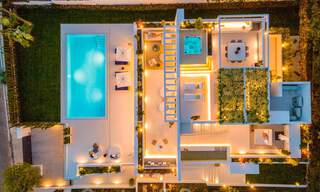 Villa de conception moderne prête à emménager à vendre à Nueva Andalucia - Marbella, proche des commodités 34022 
