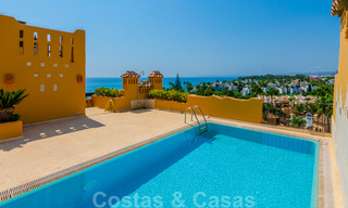 Spectaculaire penthouse avec piscine privée et vue panoramique sur la mer dans un complexe de luxe en front de mer à vendre, New Golden Mile, Marbella - Estepona 34032 