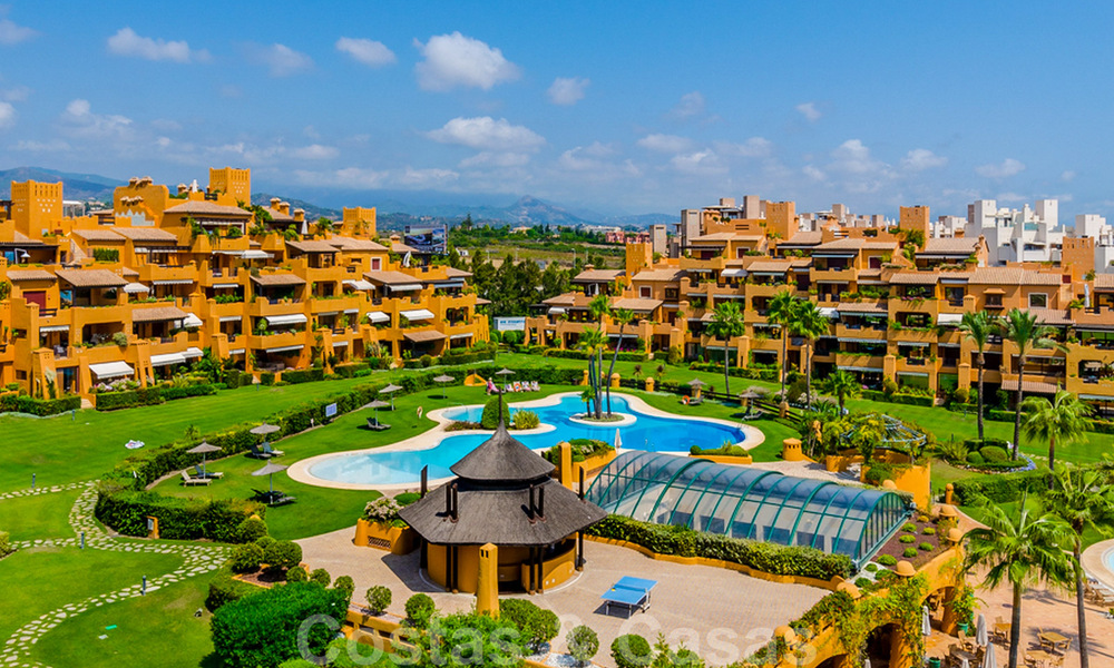 Spectaculaire penthouse avec piscine privée et vue panoramique sur la mer dans un complexe de luxe en front de mer à vendre, New Golden Mile, Marbella - Estepona 34035