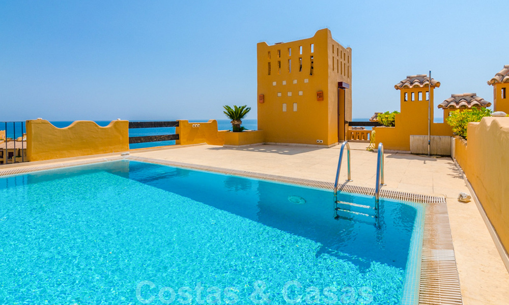 Spectaculaire penthouse avec piscine privée et vue panoramique sur la mer dans un complexe de luxe en front de mer à vendre, New Golden Mile, Marbella - Estepona 34082