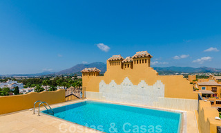 Spectaculaire penthouse avec piscine privée et vue panoramique sur la mer dans un complexe de luxe en front de mer à vendre, New Golden Mile, Marbella - Estepona 34087 