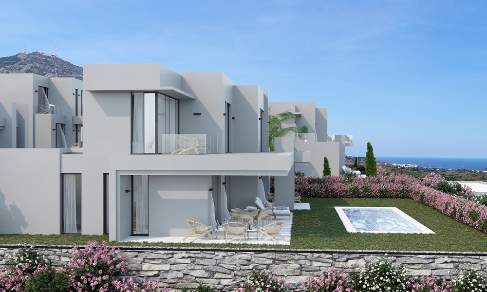 Nouvelles villas modernes à vendre avec vue panoramique sur la mer et les montagnes à Mijas, Costa del Sol 34118