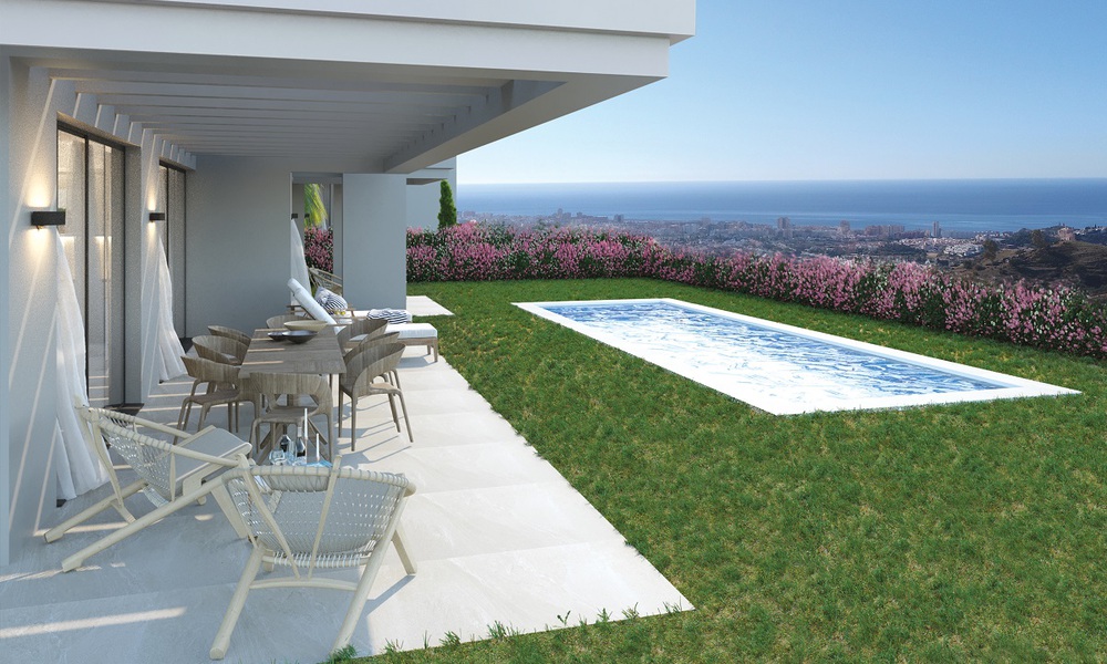 Nouvelles villas modernes à vendre avec vue panoramique sur la mer et les montagnes à Mijas, Costa del Sol 34124