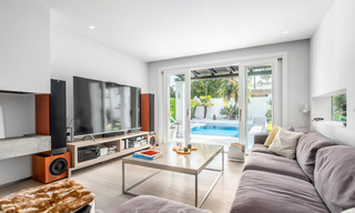 Villa moderne rénovée à vendre dans un quartier calme et résidentiel, près du golf et de la plage - Guadalmina - San Pedro, Marbella 34149 