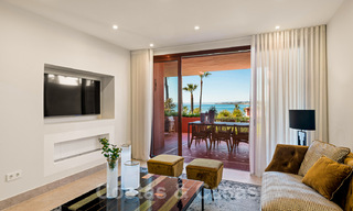 Appartement de luxe avec jardin en front de mer à vendre dans un complexe exclusif entre Marbella et Estepona 34192 