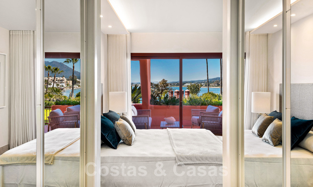Appartement de luxe avec jardin en front de mer à vendre dans un complexe exclusif entre Marbella et Estepona 34198