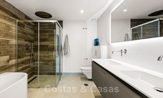 Appartement de luxe avec jardin en front de mer à vendre dans un complexe exclusif entre Marbella et Estepona 34202 