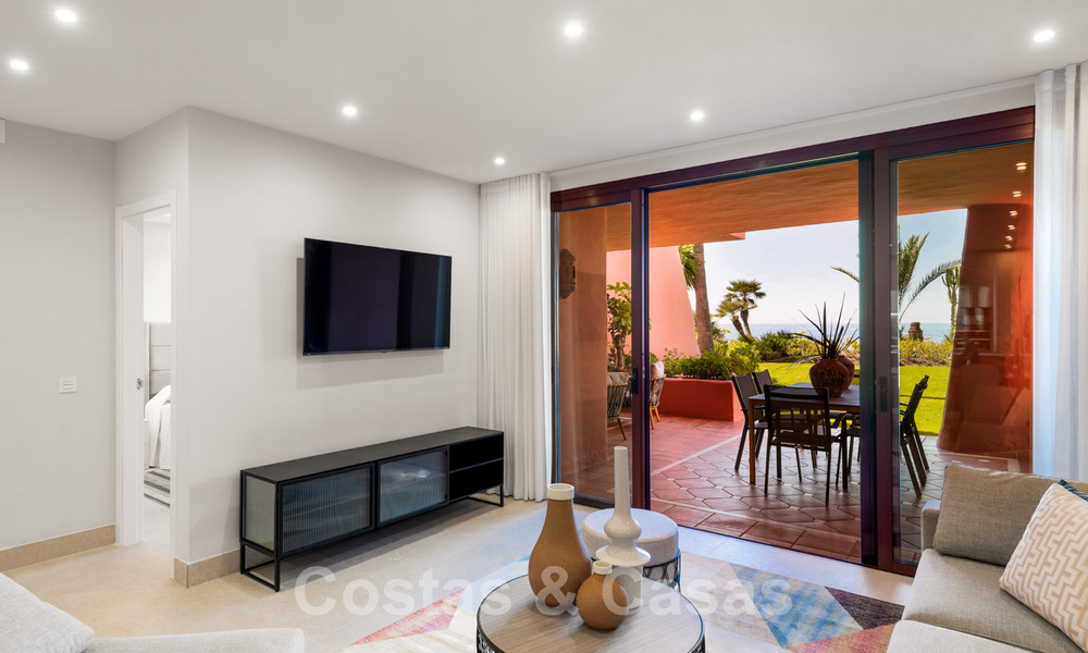 Appartement de luxe en front de mer à vendre avec vue sur la mer dans un complexe exclusif entre Marbella et Estepona 34221