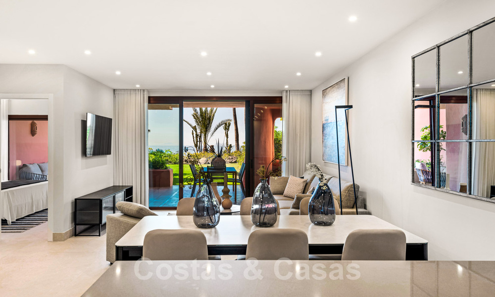Appartement de luxe en front de mer à vendre avec vue sur la mer dans un complexe exclusif entre Marbella et Estepona 34225