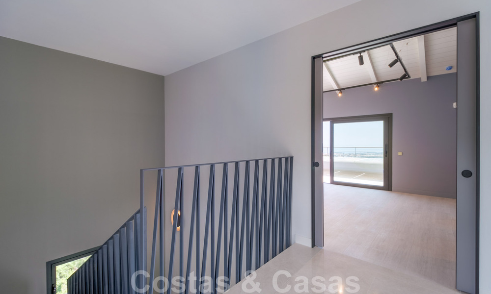 Villa ultramoderne avec vue panoramique sur la mer à vendre dans une urbanisation exclusive de Benahavis - Marbella 34364