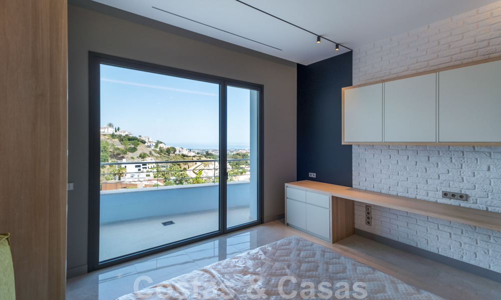 Villa ultramoderne avec vue panoramique sur la mer à vendre dans une urbanisation exclusive de Benahavis - Marbella 34366