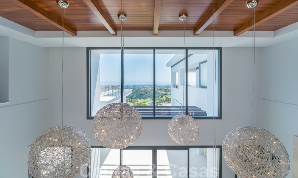 Villa ultramoderne avec vue panoramique sur la mer à vendre dans une urbanisation exclusive de Benahavis - Marbella 34371