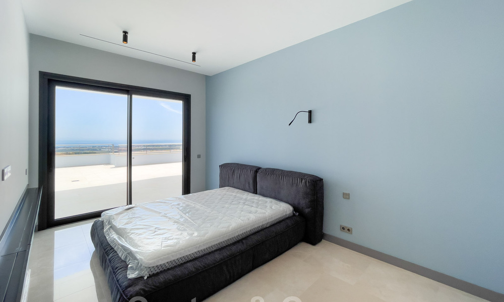 Villa ultramoderne avec vue panoramique sur la mer à vendre dans une urbanisation exclusive de Benahavis - Marbella 34398