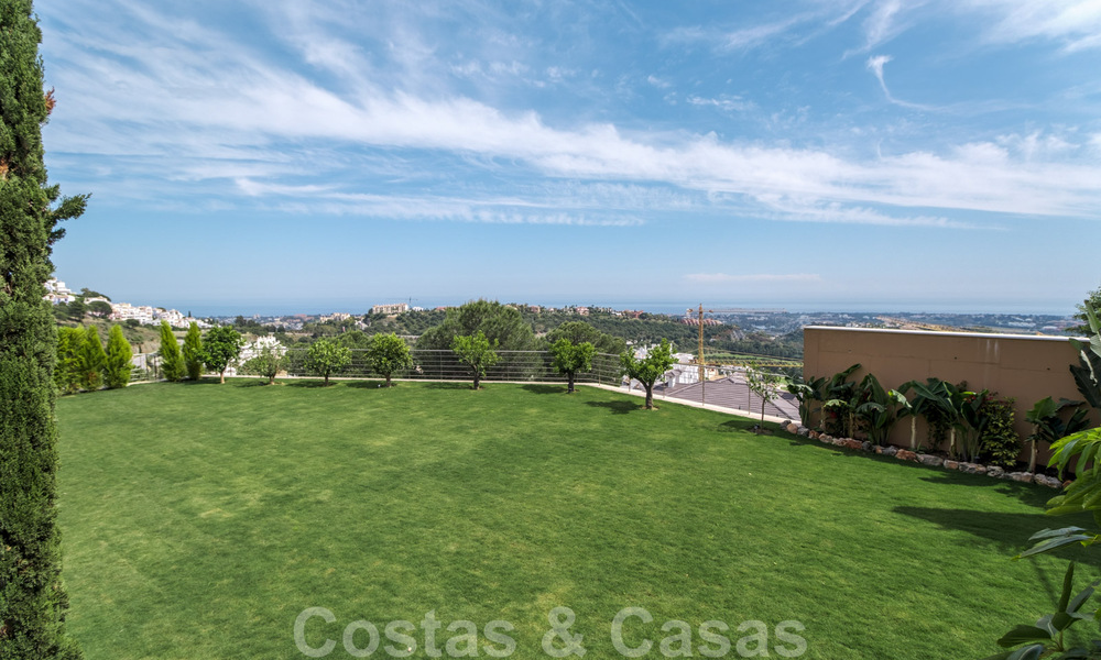 Villa ultramoderne avec vue panoramique sur la mer à vendre dans une urbanisation exclusive de Benahavis - Marbella 34428