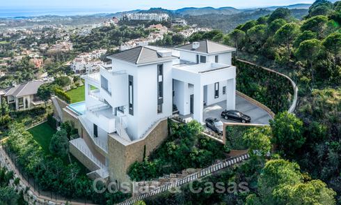 Villa ultramoderne avec vue panoramique sur la mer à vendre dans une urbanisation exclusive de Benahavis - Marbella 34436
