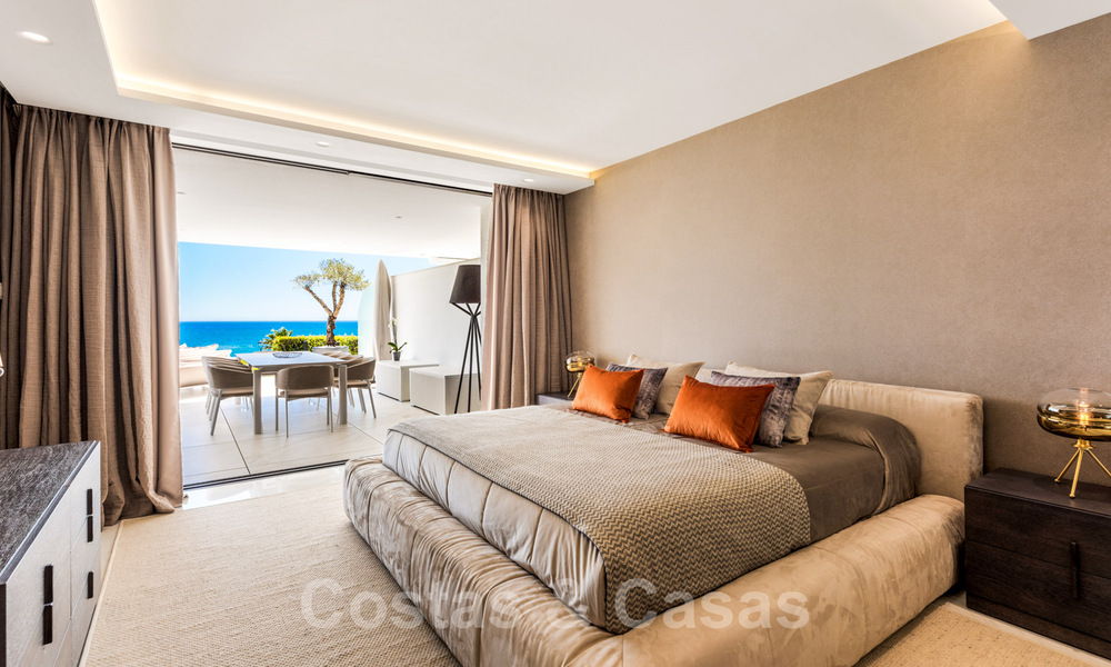 Appartement moderne et exclusive à vendre, directement sur la plage, entre Marbella et Estepona 34691
