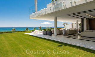 Appartement moderne et exclusive à vendre, directement sur la plage, entre Marbella et Estepona 34702 