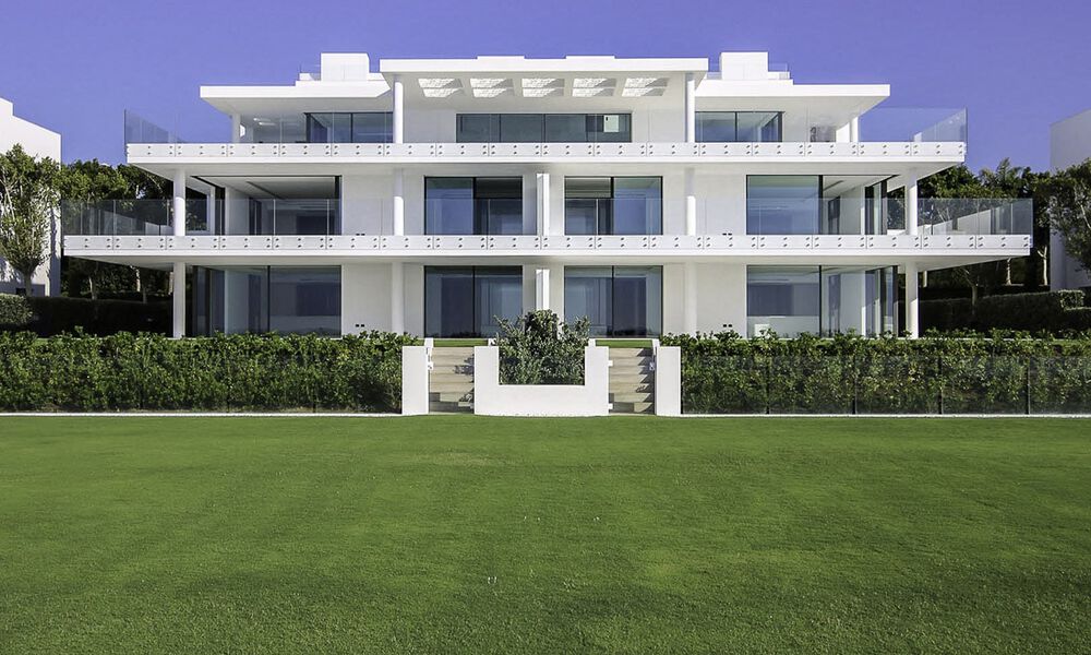 Appartement moderne et exclusive à vendre, directement sur la plage, entre Marbella et Estepona 34709