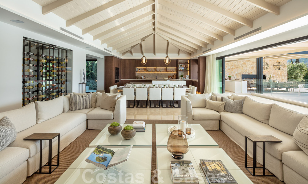 Villa exclusive à vendre en première ligne du golf à Aloha dans une résidence fermée à Nueva Andalucia - Marbella 35328
