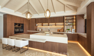 Villa exclusive à vendre en première ligne du golf à Aloha dans une résidence fermée à Nueva Andalucia - Marbella 35329 