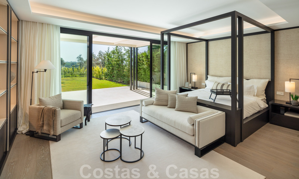 Villa exclusive à vendre en première ligne du golf à Aloha dans une résidence fermée à Nueva Andalucia - Marbella 35335