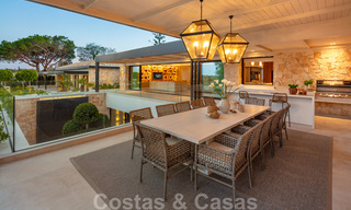 Villa exclusive à vendre en première ligne du golf à Aloha dans une résidence fermée à Nueva Andalucia - Marbella 35352 