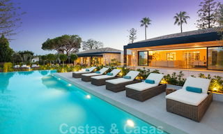 Villa exclusive à vendre en première ligne du golf à Aloha dans une résidence fermée à Nueva Andalucia - Marbella 35355 