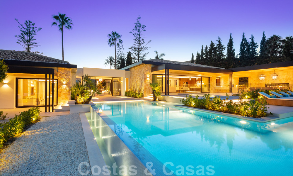 Villa exclusive à vendre en première ligne du golf à Aloha dans une résidence fermée à Nueva Andalucia - Marbella 35358