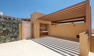 Nouveau penthouse à vendre avec vue panoramique sur la mer dans une belle station balnéaire à Benahavis - Marbella 35474 