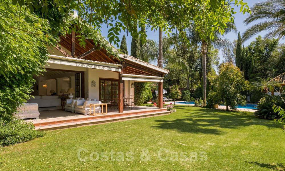 Villa romantique en première ligne de golf à vendre à Nueva Andalucia, Marbella, avec vue imprenable sur le terrain de golf 35503