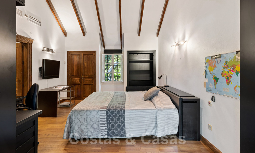 Villa romantique en première ligne de golf à vendre à Nueva Andalucia, Marbella, avec vue imprenable sur le terrain de golf 35507