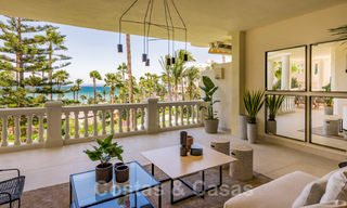 Appartement exclusif à vendre avec vue sur la mer dans un complexe en première ligne de plage sur le nouveau Golden Mile, Marbella - Estepona 35541 