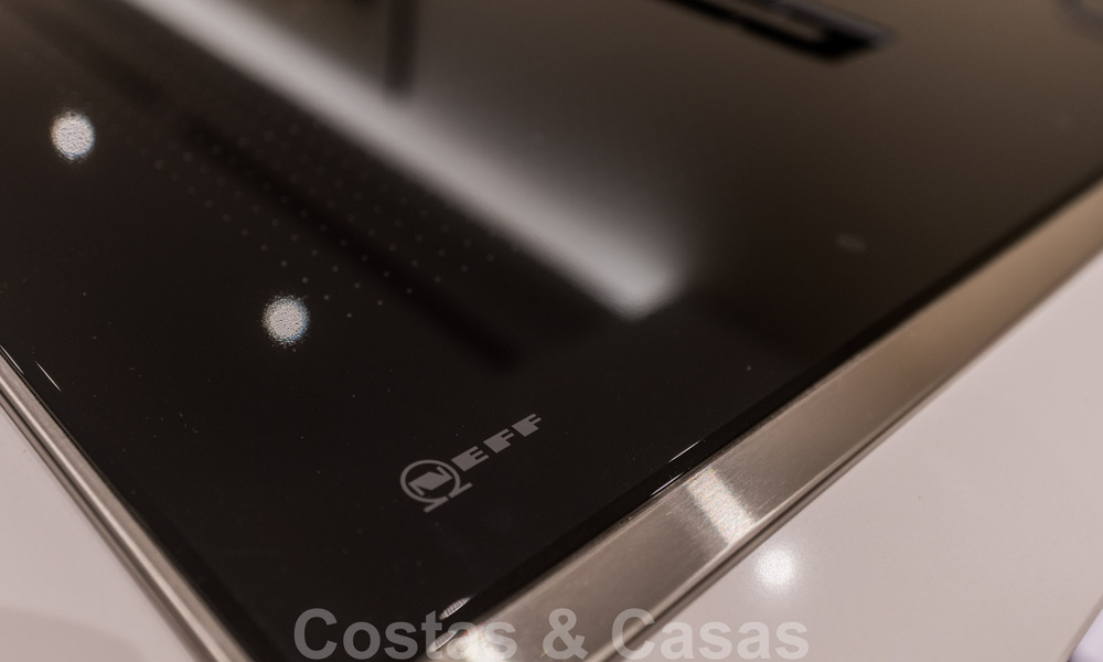 Appartement exclusif à vendre avec vue sur la mer dans un complexe en première ligne de plage sur le nouveau Golden Mile, Marbella - Estepona 35548