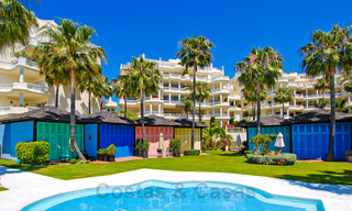 Appartement exclusif à vendre avec vue sur la mer dans un complexe en première ligne de plage sur le nouveau Golden Mile, Marbella - Estepona 35578 