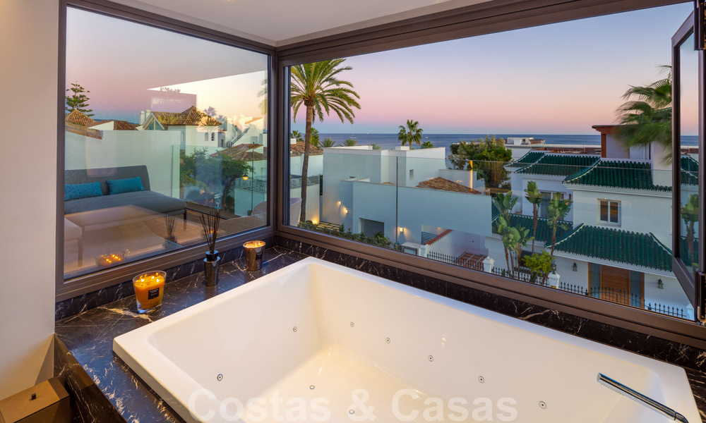 Villa de luxe en deuxième ligne de la plage à vendre à Puente Romano, Golden Mile, Marbella 35633