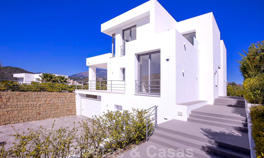 Prête à emménager, nouvelle villa de luxe moderne dans une résidence fermée à vendre à Marbella - Benahavis 35653