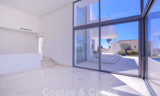 Prête à emménager, nouvelle villa de luxe moderne dans une résidence fermée à vendre à Marbella - Benahavis 35655 